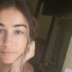 Meet your Posher, Elaina